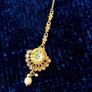 Antique gold plated Mangtika / head jewelry